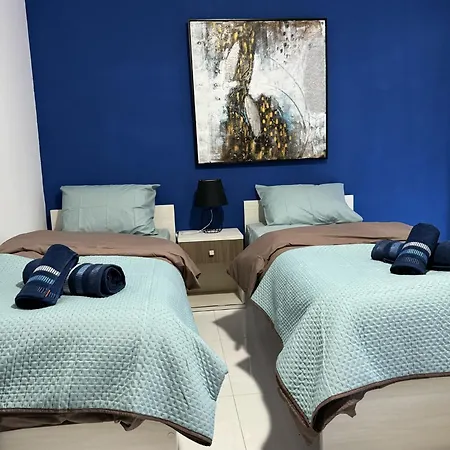 Διαμέρισμα Large Penthouse In Cenrtal Area *