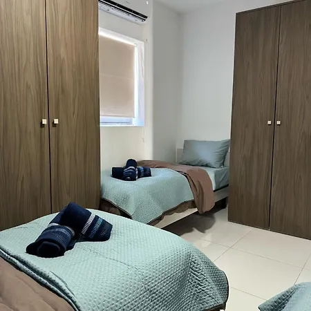 Large Penthouse In Cenrtal Area