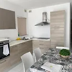 Apartment Large Penthouse In Cenrtal Area Gzira