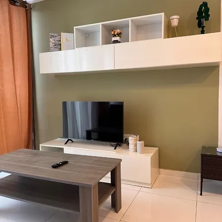 Large Penthouse In Cenrtal Area Gzira